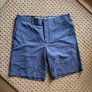 NWT Men’s Callaway active performance golf shorts, size 36. 9 inch inseam.